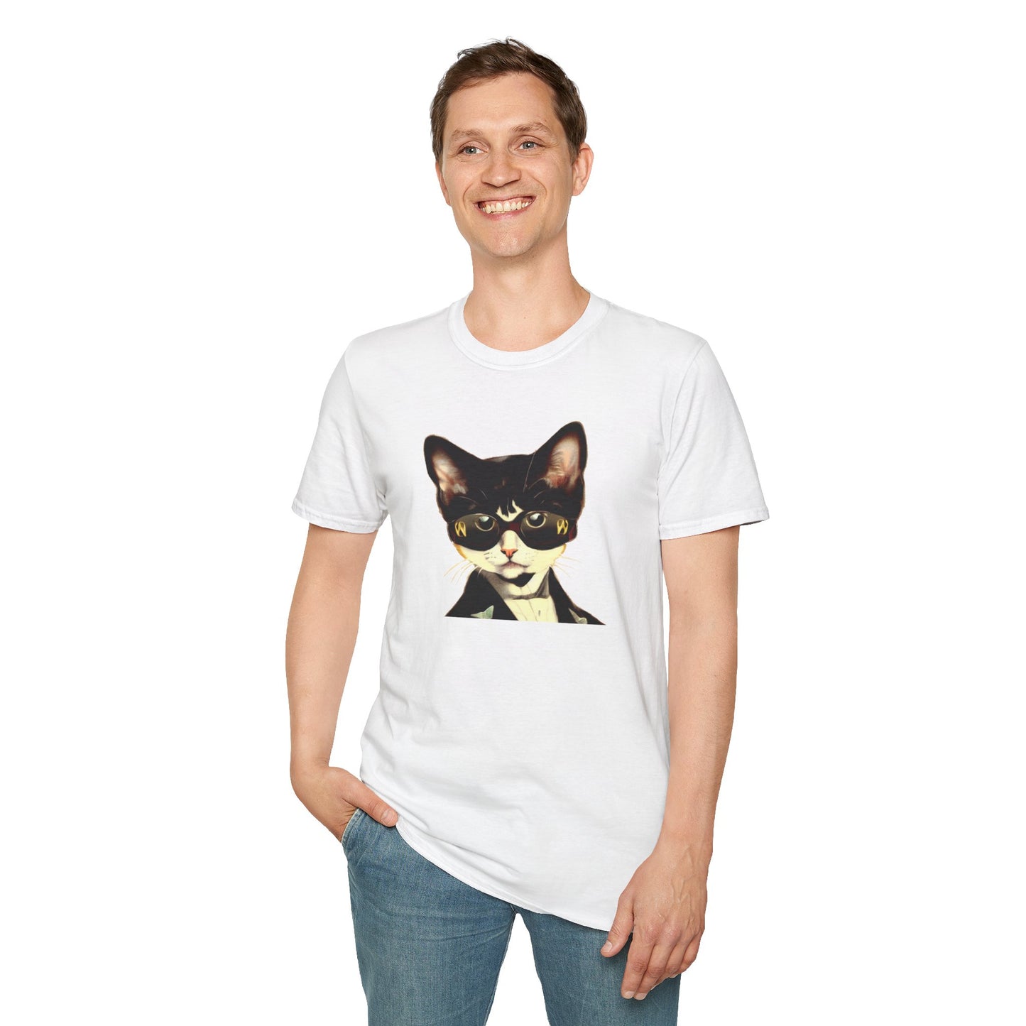 Fly Cat - Unisex Softstyle T-Shirt